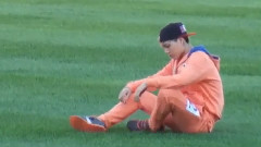 EXO - 熊熊犯困乱揪草