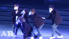 Super Junior - Dance Battle