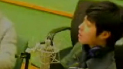 东方神起 - Kiss The Radio