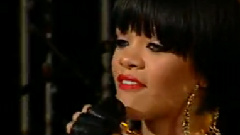 Rihanna - Umbrella Viva