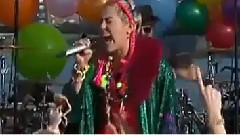 Miley Cyrus - Wrecking Ball