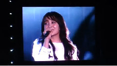 Younha - 雨伞