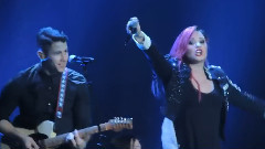 Nick Jonas,Demi Lovato - Stop The World