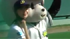 少女时代,允儿(少女时代) - Baseball Play Off