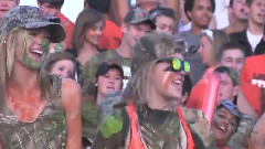 Katy Perry - Tiger Fans Roar With Katy Perry