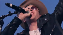 Macklemore & Ryan Lewis,Fences - Arrows