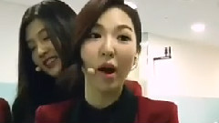 Red Velvet - Show Champion Back Stage