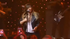 Demi Lovato - Fire Starter