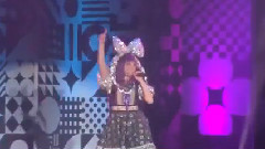 きゃりーぱみゅぱみゅ - Pon Pon Pon