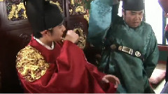 金秀贤 - MBC.Section 拥抱太阳的月亮拍摄现场花絮