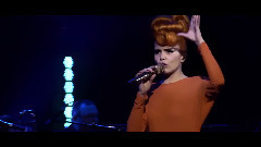 Paloma Faith - Let Your Love Walk In & Let Me Down Easy & Blood Sweat and Tears