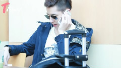 吴亦凡 - In HongKong Hung Hom Station