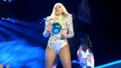 Lady Gaga - G.U.Y