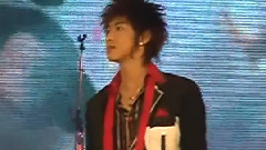 东方神起 - I Wanna Hold You