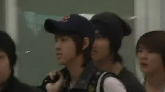 东方神起 - Airport