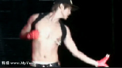 郑允浩,东方神起 - Dance Battle(Wall To Wall)