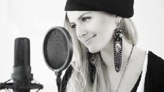 AELYN - Follow You