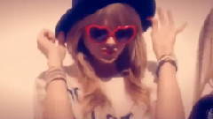 Taylor Swift - 22