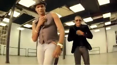 Decemer Bueno - Bailando