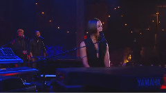 Alicia Keys - Girl On Fire