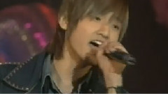 东方神起 - Hug