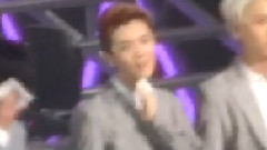 EXO-M,EXO - 鹿晗擦汗
