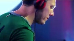 Tiësto,Showtek - Hell Yeah!