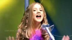 Nikki Webster - Strawberry Kisses