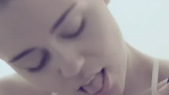 Miley Cyrus - Adore You