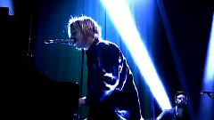 Tom Odell - Hold Me