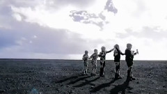 Björk - Who Is It