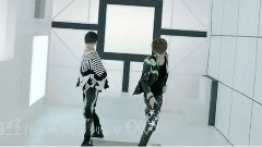 EXO - LAY & SE HUN