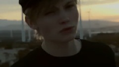 Ulrik Munther - Tell The World I'm Here