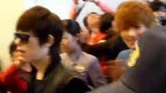 BOYFRIEND - Taiwan Airport