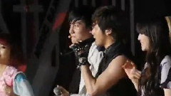 东方神起 - Music Bank In HK Ending