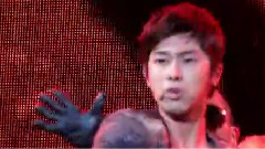 东方神起 - Keep Your Head Down