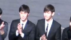 东方神起 - Running Man