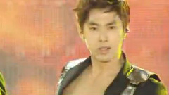 东方神起 - Keep Your Head Down