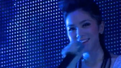 邓紫棋 - Loving You 18 Live