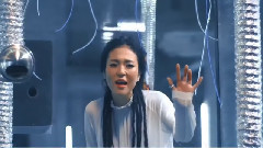 看我一眼