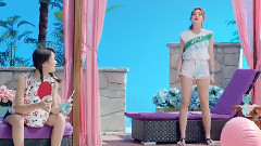 Somi,金世正(gugudan),I.O.I - AUCTION X I.O.I 官方CF 金世正 & SOMI Ver