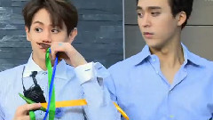 龙俊亨,BEAST - KBS2 MVBANK STARDUST BEAST Cut