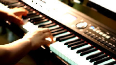 音乐短片 - Kim Feel 电子琴版