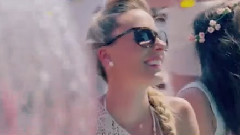 音乐短片 - In The Closet