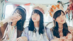 AKB48,乃木坂46 - 裸足でSummer 制作花絮