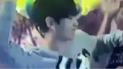 边伯贤(EXO),EXO,EXO-K - 伯贤的疯狂舞蹈