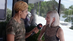 欧美群星 - Aurora Is Getting Cozy In Montreux