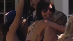 音乐短片 - Mr. President-Coco Jambo