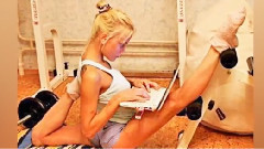 音乐短片 - The Beauty Body Flexibility Surprising