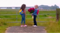 欧美群星 - Op De Schoorsteen Staat Een Foto